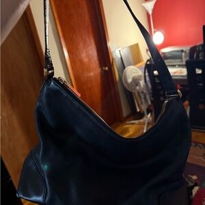 Elegant Black Leather Shoulder Bag